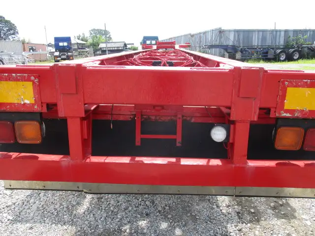 ナンバー付　平成30年　フルハーフ　40FT3軸コンテナシャシ　リフトアクスル後軸残し　最大積載量:30,900kg　第五輪荷重:11,240kg以上の画像46