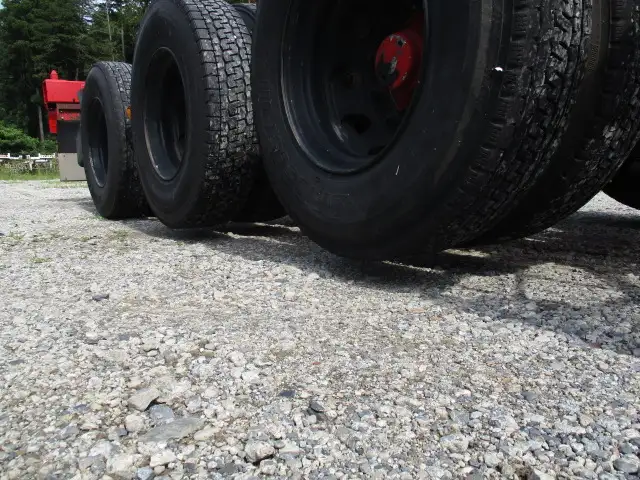 ナンバー付　平成30年　フルハーフ　40FT3軸コンテナシャシ　リフトアクスル後軸残し　最大積載量:30,900kg　第五輪荷重:11,240kg以上の画像50