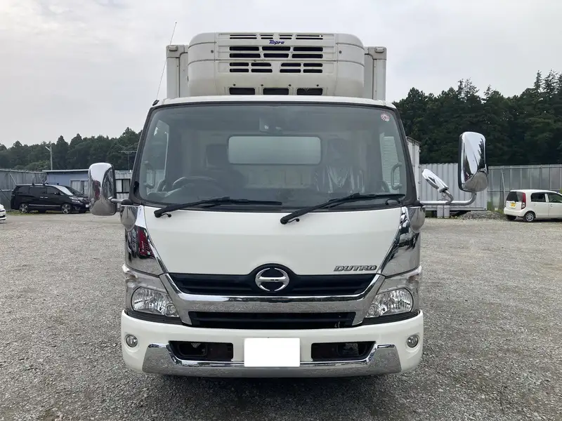 平成29年02月中古小型冷凍バン・ウィング日野デュトロの画像2