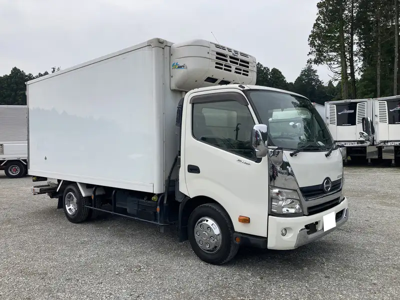 平成29年02月中古小型冷凍バン・ウィング日野デュトロの画像3