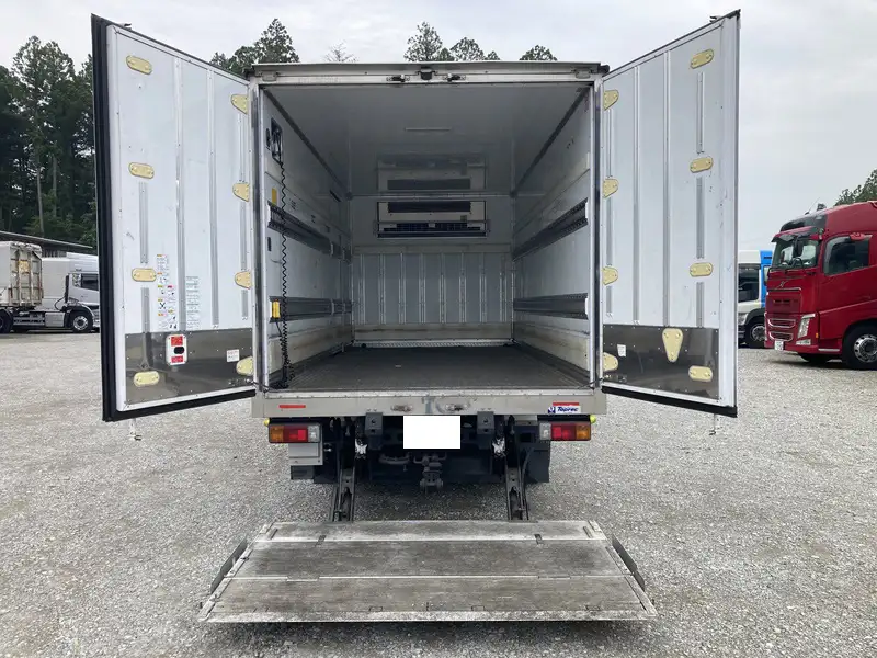 平成29年02月中古小型冷凍バン・ウィング日野デュトロの画像9