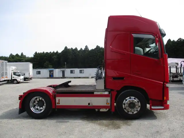 平成30年08月中古大型トラクタヘッドボルボボルボFHの画像4