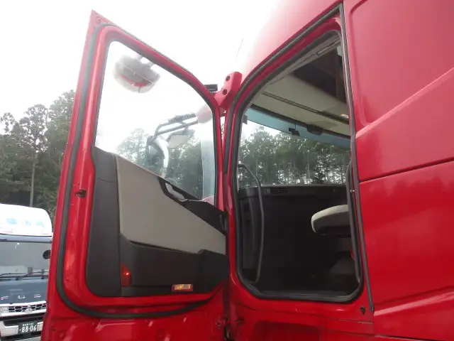 平成30年08月中古大型トラクタヘッドボルボボルボFHの画像34