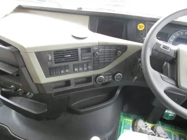 平成30年08月中古大型トラクタヘッドボルボボルボFHの画像44