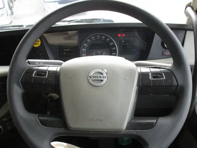 平成30年08月中古大型トラクタヘッドボルボボルボFHの画像46