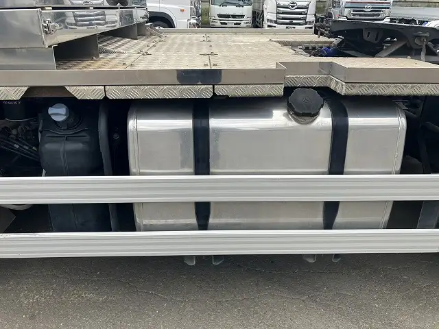 ☆車検付き(R7.4.19)☆ 令和3年 三菱 トラクターヘッド スライドカプラ AT 第五輪:11,500㎏ 距離:27万㎞  の画像23