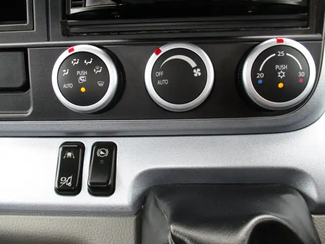 令和02年05月中古小型平ボディ三菱ふそうキャンターの画像34