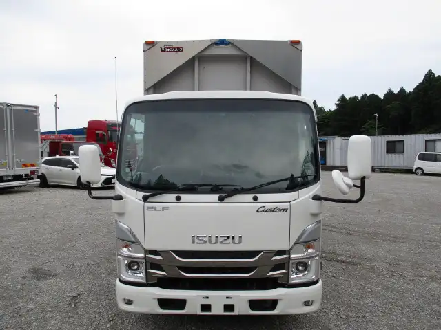 令和03年08月中古小型アルミバン・ウィングいすゞエルフの画像2