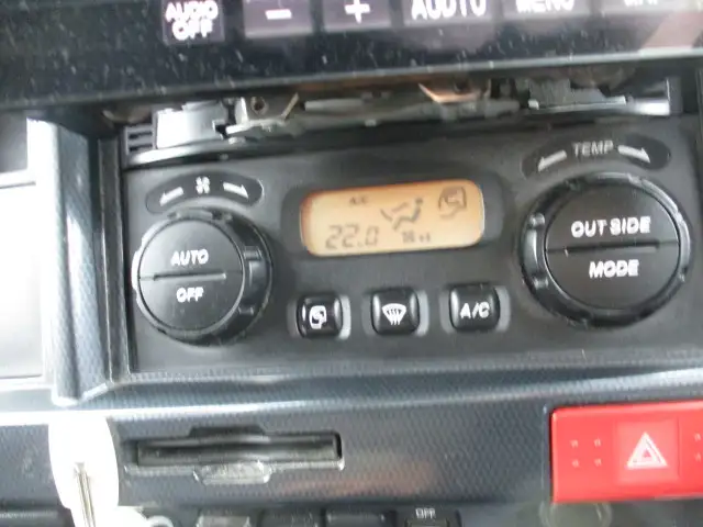 令和03年08月中古小型アルミバン・ウィングいすゞエルフの画像36