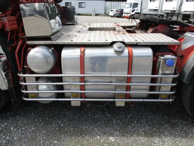 平成30年07月中古大型トラクタヘッド日産UDクオンの画像20