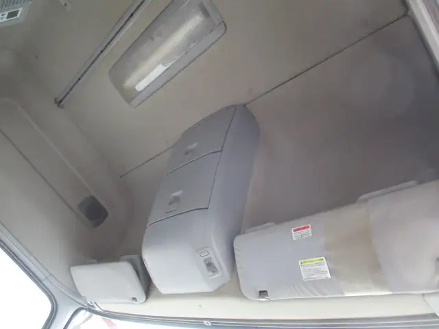 平成30年07月中古大型トラクタヘッド日産UDクオンの画像41