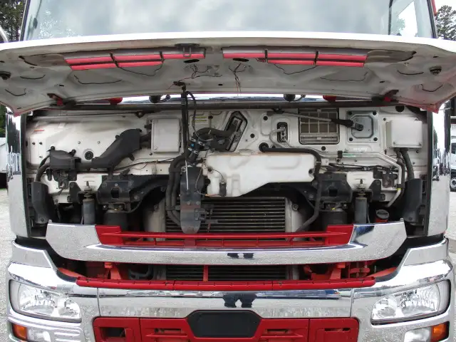 平成30年07月中古大型トラクタヘッド日産UDクオンの画像53