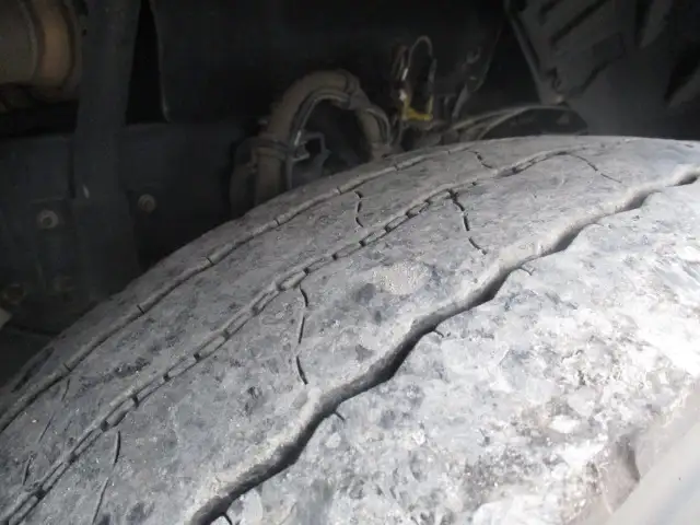 車検付（R8.4.6)　令和4年　 UDトラックス　 大型ダンプ　420馬力　H/L６速　極東　５１０×２２０　最大積載量:8,800kgの画像12