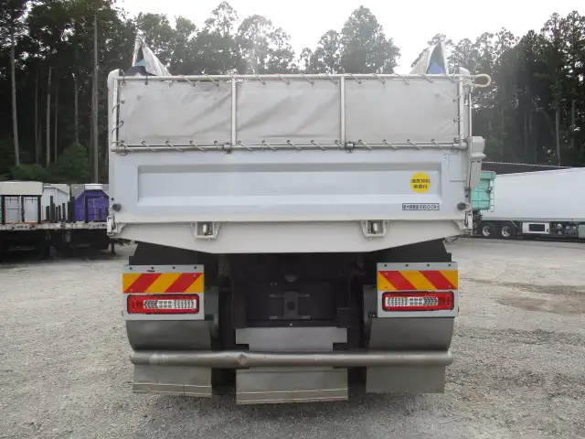 車検付（R8.4.6)　令和4年　 UDトラックス　 大型ダンプ　420馬力　H/L６速　極東　５１０×２２０　最大積載量:8,800kgの画像6