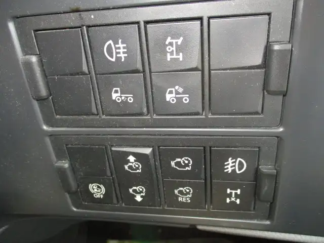 車検付（R8.4.6)　令和4年　 UDトラックス　 大型ダンプ　420馬力　H/L６速　極東　５１０×２２０　最大積載量:8,800kgの画像51