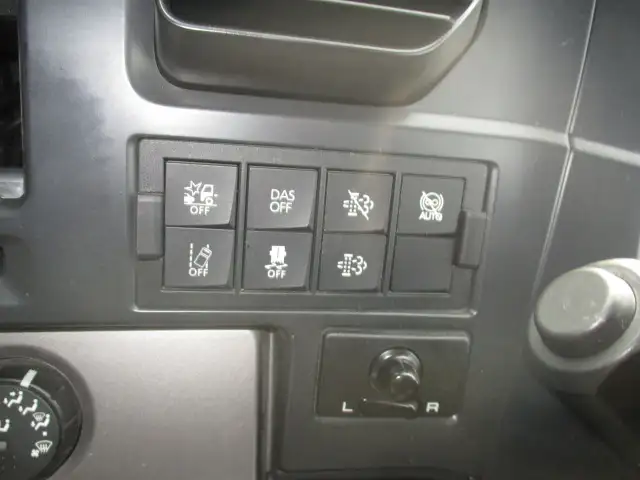 車検付（R8.4.6)　令和4年　 UDトラックス　 大型ダンプ　420馬力　H/L６速　極東　５１０×２２０　最大積載量:8,800kgの画像52