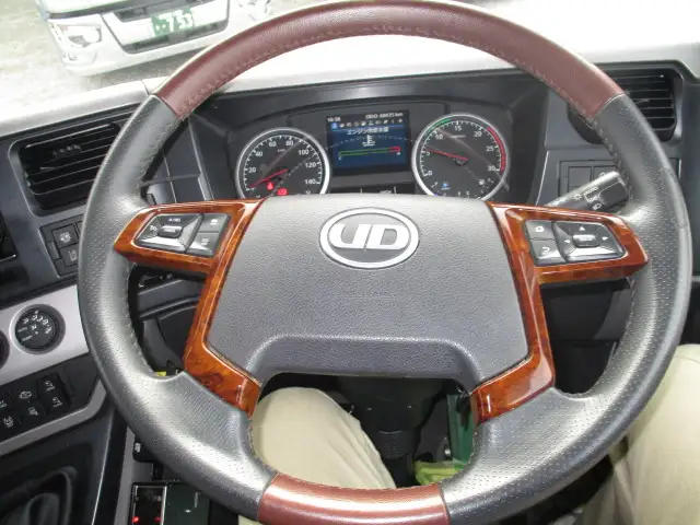 車検付（R8.4.6)　令和4年　 UDトラックス　 大型ダンプ　420馬力　H/L６速　極東　５１０×２２０　最大積載量:8,800kgの画像53