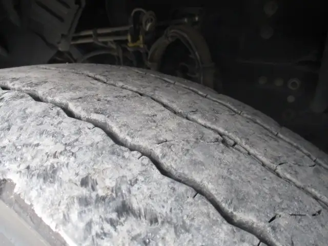 車検付（R8.4.6)　令和4年　 UDトラックス　 大型ダンプ　420馬力　H/L６速　極東　５１０×２２０　最大積載量:8,800kgの画像10