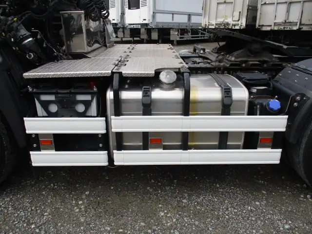 平成30年08月中古大型トラクタヘッド日野プロフィアの画像19