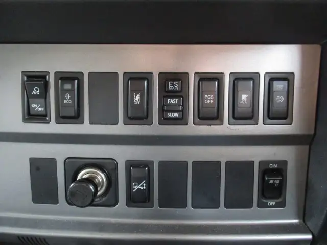 平成30年08月中古大型トラクタヘッド日野プロフィアの画像33