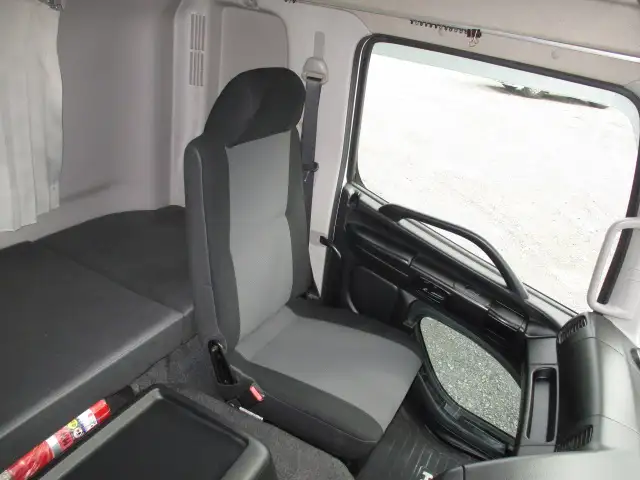 平成30年08月中古大型トラクタヘッド日野プロフィアの画像41