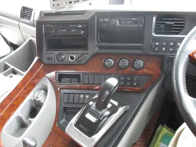 令和3年 UD トラクタ 460馬力 AT 第五輪荷重:11,500kg の画像25