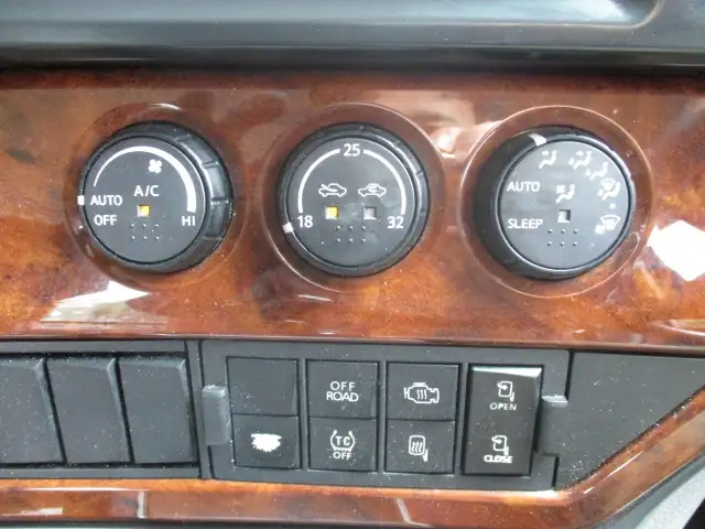 令和3年 UD トラクタ 460馬力 AT 第五輪荷重:11,500kg の画像27