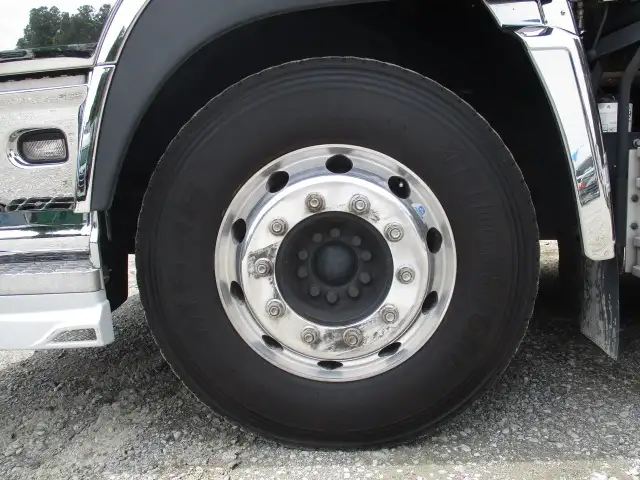 令和3年 UD トラクタ 460馬力 AT 第五輪荷重:11,500kg の画像9