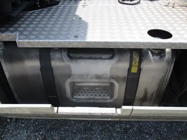 令和04年05月中古大型トラクタヘッドボルボボルボの画像18