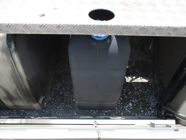 令和04年05月中古大型トラクタヘッドボルボボルボの画像19