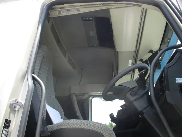 令和04年05月中古大型トラクタヘッドボルボボルボの画像33