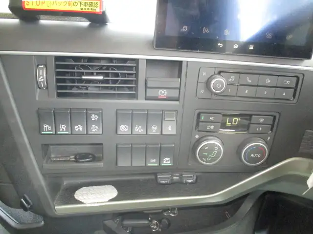 令和04年05月中古大型トラクタヘッドボルボボルボの画像43