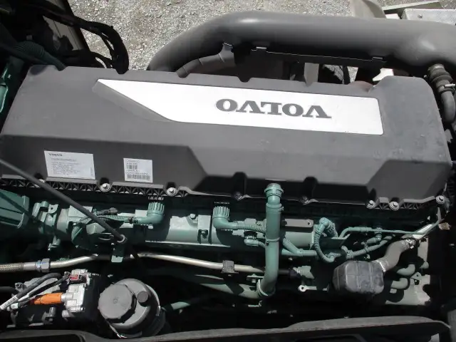 令和04年05月中古大型トラクタヘッドボルボボルボの画像49