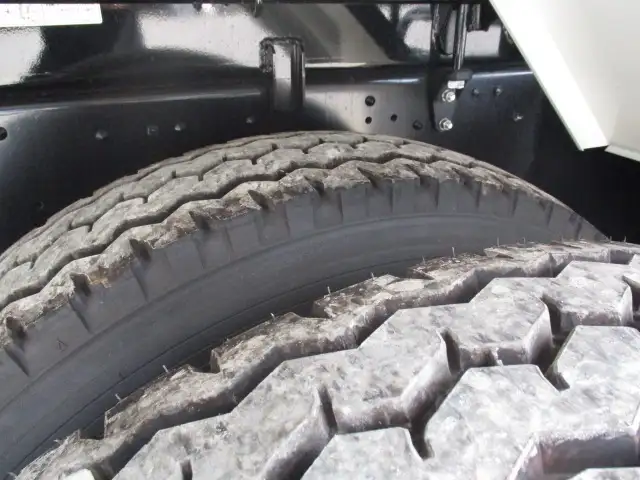 令和6年 三菱 大型ダンプ 394馬力 MT 積載9t ロールーフ 自動コボレーン の画像18