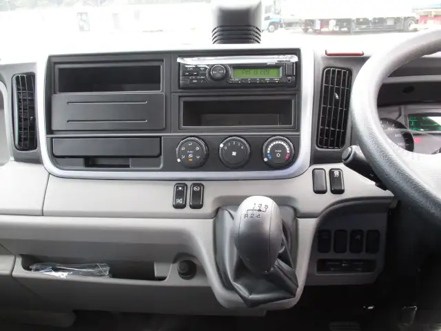 令和06年06月中古小型アルミバン・ウィング三菱ふそうキャンターの画像32