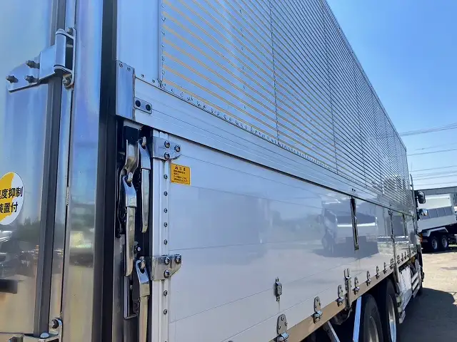 平成27年06月中古大型冷凍バン・ウィング日野プロフィアの画像16