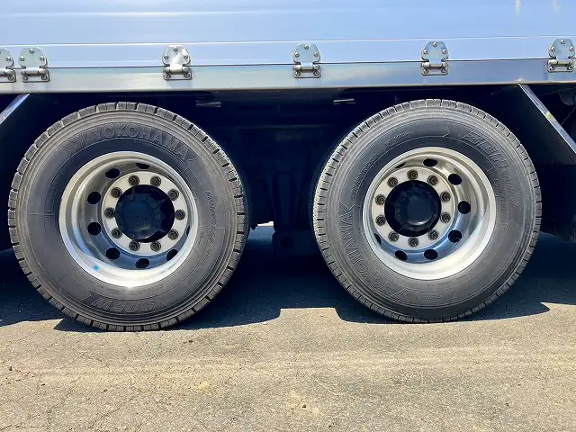 平成27年06月中古大型冷凍バン・ウィング日野プロフィアの画像17