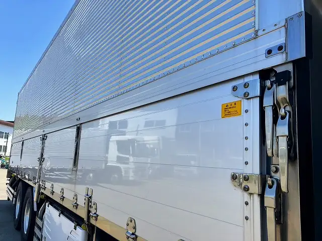 平成27年06月中古大型冷凍バン・ウィング日野プロフィアの画像21