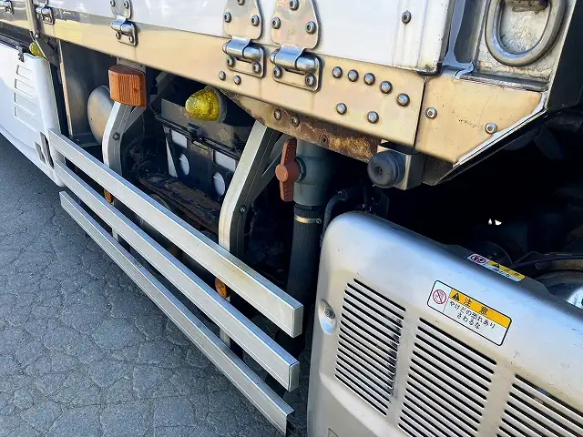 平成27年06月中古大型冷凍バン・ウィング日野プロフィアの画像23