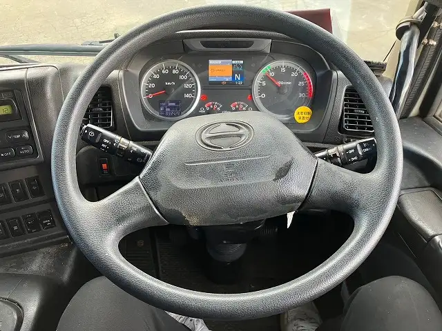 平成28年05月中古大型冷凍バン・ウィング日野プロフィアの画像11