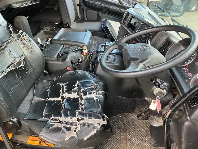 平成28年05月中古大型冷凍バン・ウィング日野プロフィアの画像12