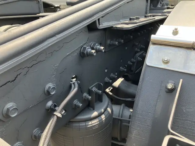 平成30年04月中古大型トラクタヘッド日野プロフィアの画像17