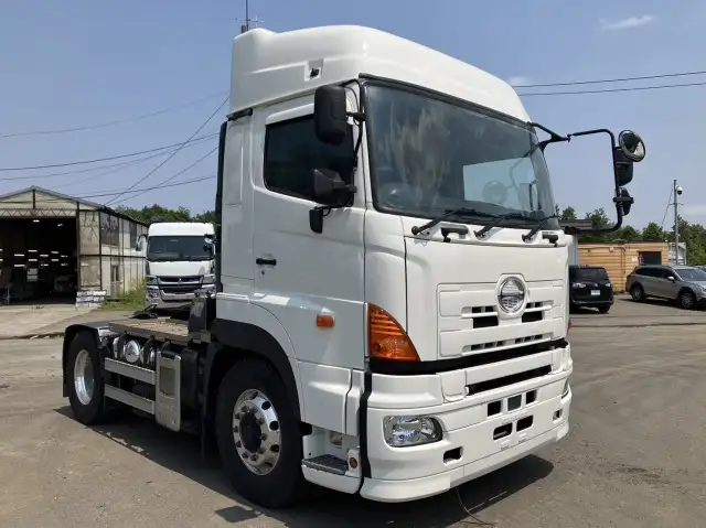 平成30年04月中古大型トラクタヘッド日野プロフィアの画像3