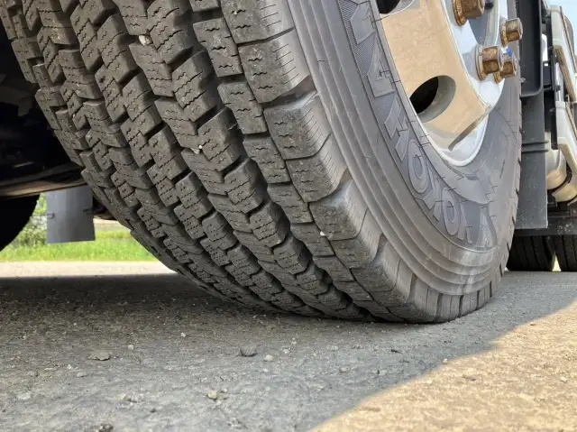 平成30年04月中古大型トラクタヘッド日野プロフィアの画像33