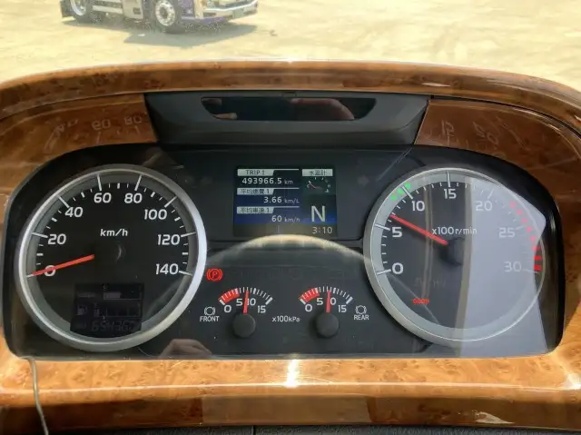 平成30年04月中古大型トラクタヘッド日野プロフィアの画像40