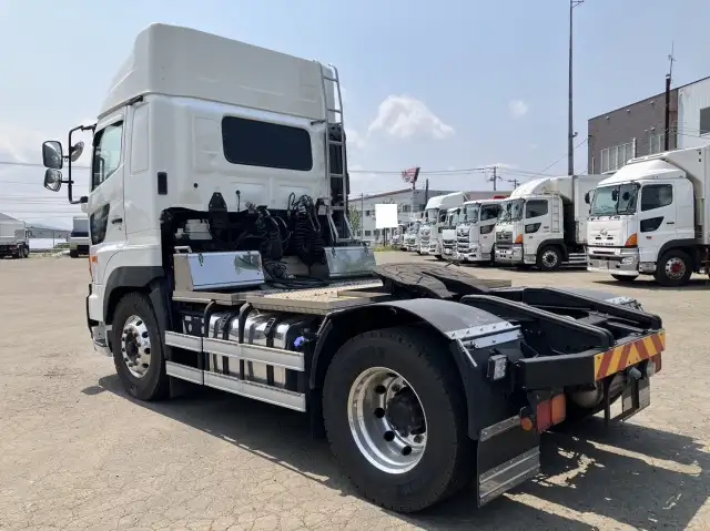 平成30年04月中古大型トラクタヘッド日野プロフィアの画像7