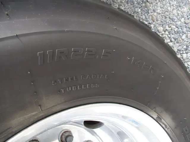 車検付（R7.12）平成26年　日野　トラクタ　410馬力　AT　第五輪：9,600kg　一括緩和（11,500kg）の画像13