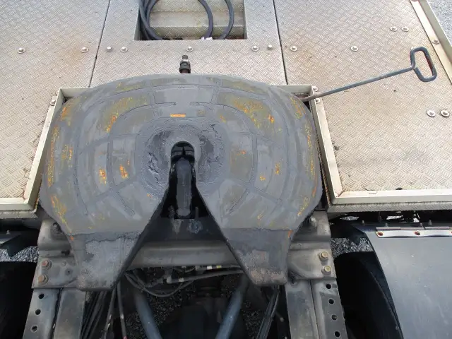 車検付(R7.12)平成26年 日野 トラクタ 410馬力 AT 第五輪:9,600kg 一括緩和(11,500kg)の画像23