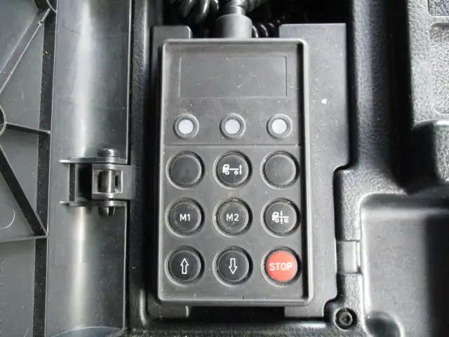 車検付(R7.12)平成26年 日野 トラクタ 410馬力 AT 第五輪:9,600kg 一括緩和(11,500kg)の画像38