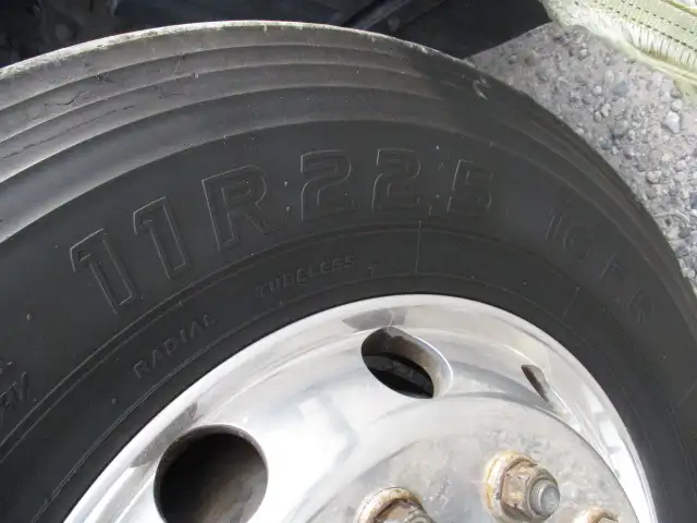 車検付(R7.12)平成26年 日野 トラクタ 410馬力 AT 第五輪:9,600kg 一括緩和(11,500kg)の画像10